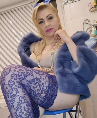 Соблазнительная брюнетка с изысканными формами ждет именно тебя. Позволь мне погрузить тебя в мир страсти и наслаждения. Приезжай, и я подарю тебе незабываемые моменты! 1243, 42 года